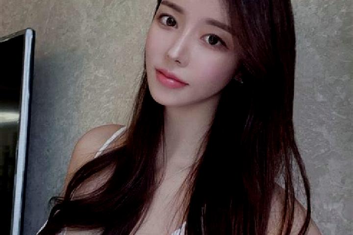 Lucy, 23 — Escort in Chiba, China