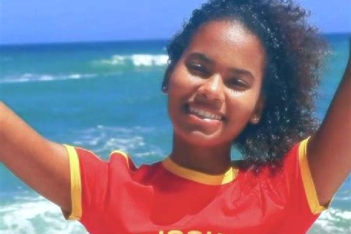Lucy, 23 — Escort in Chiluage, Angola
