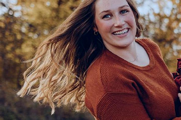 Lucy, 23 — Escort in Dunkerton, United States