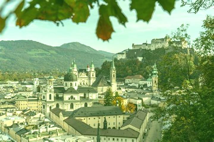 Lucy, 23 — Escort in Landschach, Austria