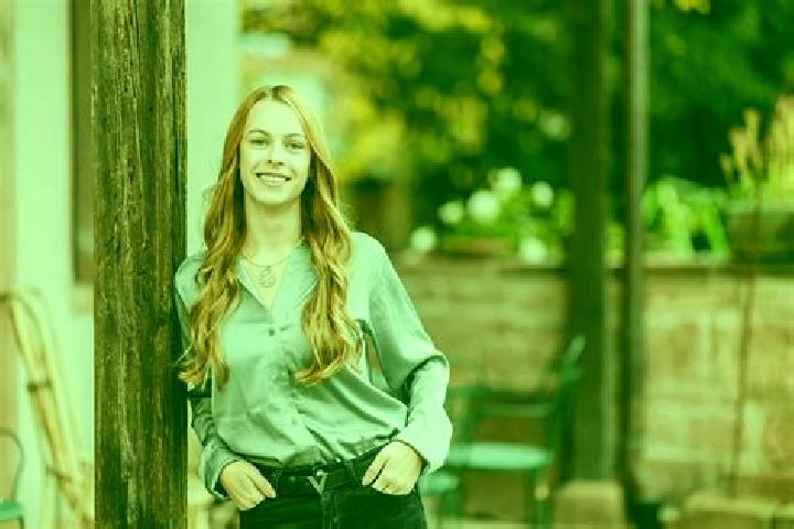 Lucy, 23 — Escort in Wipfeld, Germany
