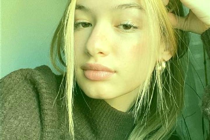 Lucy, 24, a blonde brown-eyed ebony companion based in Rome. Offering OWO, Roleplay, Girlfriend Experience. Available for incall and outcall, overnight booki...
