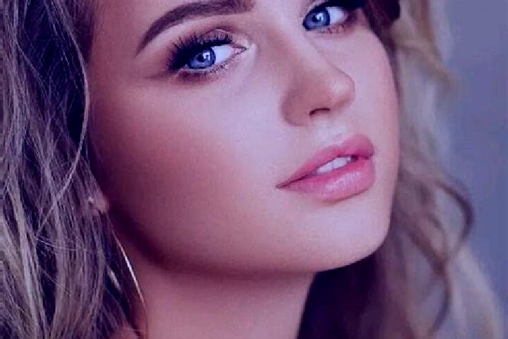 Lucy, 24, a dark blonde blue-eyed mediterranean companion based in Llano de las Flores (Barrio del Hueso). Offering Couples, GFE, Deep French Kissing, Prosta...