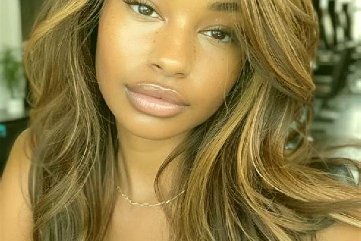 Lucy, 24, a dark blonde brown-eyed caribbean companion based in Itacarambi. Offering Massage, Roleplay, Couples, Dinner Date, Domination. Available for incal...