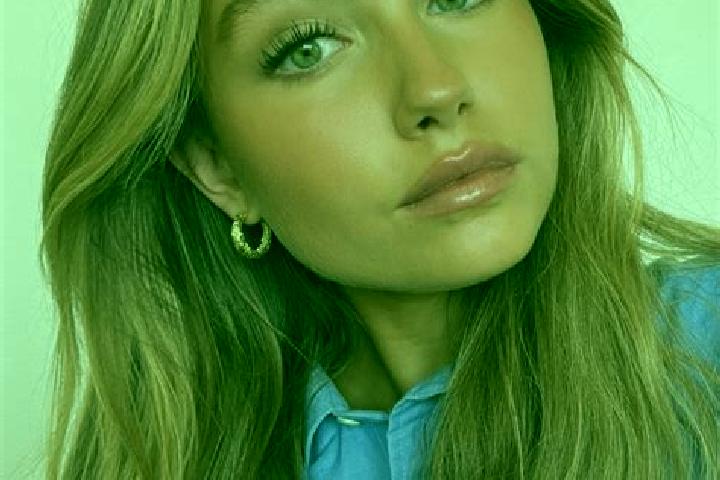 Lucy, 24, a dark blonde green-eyed middle eastern companion based in Moycullen. Offering OWO, Duos, Party Girl, Deep French Kissing. Available for incall and...