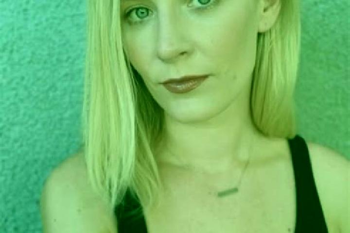 Lucy, 24, a red amber-eyed indian companion based in Dupree. Offering A-Level, Duos, Domination. Available for incall and outcall, overnight bookings available.