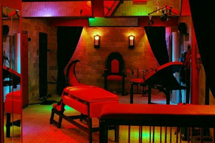 Lucy, 24, a red blue-eyed indian companion based in Angustias. Offering Duos, A-Level, Fetish, BDSM, Massage. Available for incall and outcall, overnight boo...