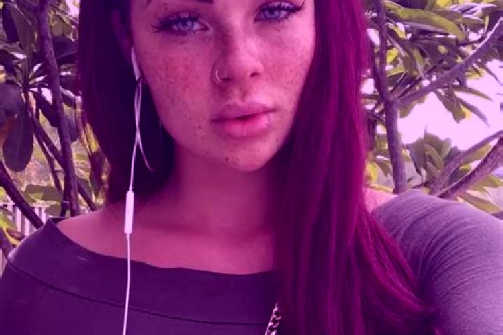 Lucy, 24, a red green-eyed slavic companion based in Nieuwe Pekela. Offering Prostate Massage, Dinner Date, Travel Companion. Available for incall and outcal...
