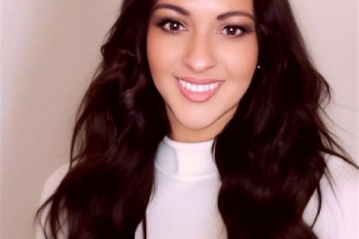 Lucy, 24 — Escort in Shady Spring, United States