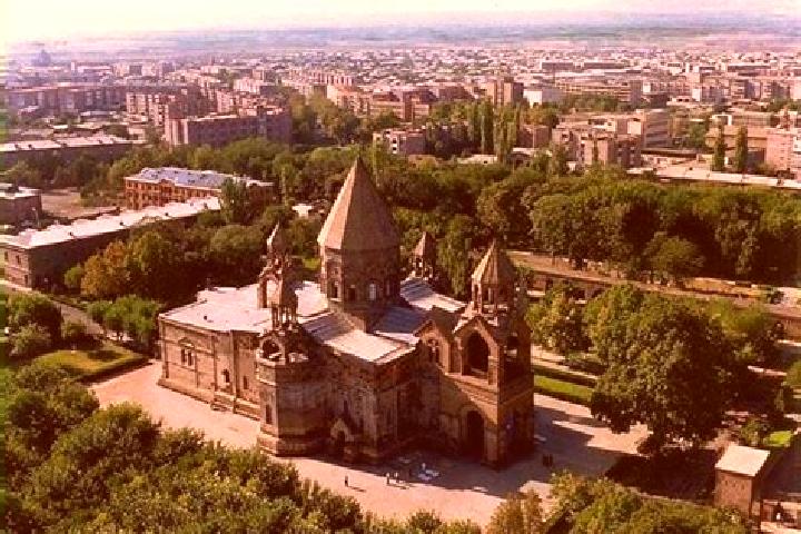 Lucy, 24 — Escort in Vagharshapat, Armenia
