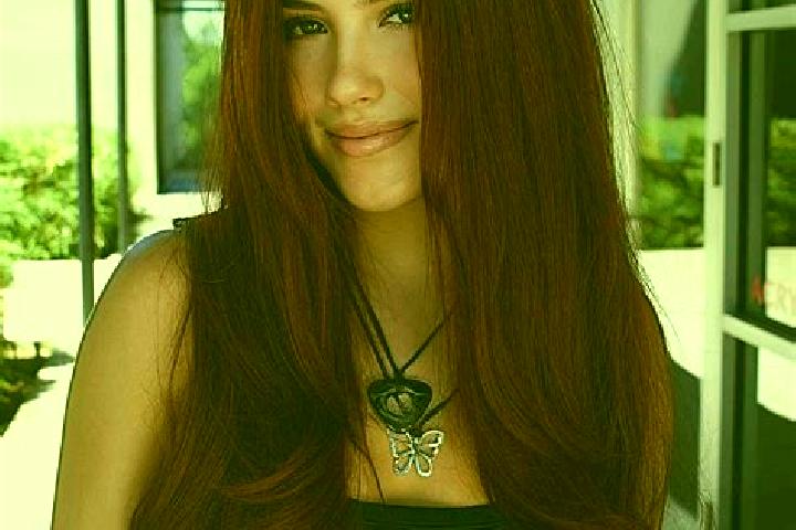 Lucy, 25, a auburn dark-eyed latina companion based in Tanhasso. Offering Striptease, Massage, 69, BDSM. Available for incall and outcall, overnight bookings...