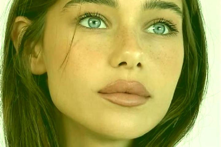 Lucy, 25, a brunette brown-eyed mediterranean companion based in Jevisovka. Offering GFE, Striptease, Couples. Available for incall and outcall, overnight bo...