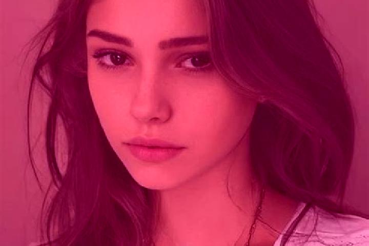 Lucy, 25, a chestnut hazel-eyed slavic companion based in Piana Battolla. Offering Party Girl, 69, Erotic Massage, Travel Companion. Available for incall and...