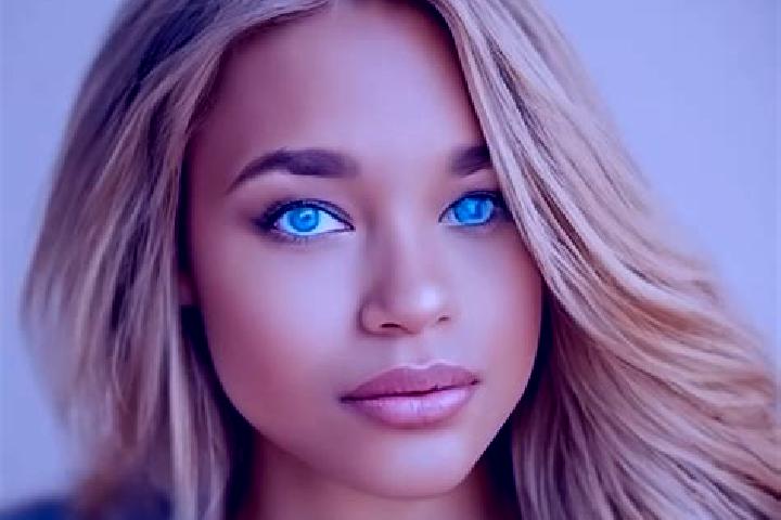 Lucy, 25, a dark blonde blue-eyed latina companion based in Luodian. Offering Fetish, Duos, Roleplay. Available for incall and outcall, day and evening dates.