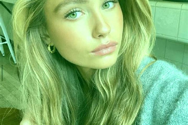 Lucy, 25, a dark blonde hazel-eyed middle eastern companion based in Teluk Mas. Offering A-Level, 69, BDSM. Available for incall and outcall, overnight booki...