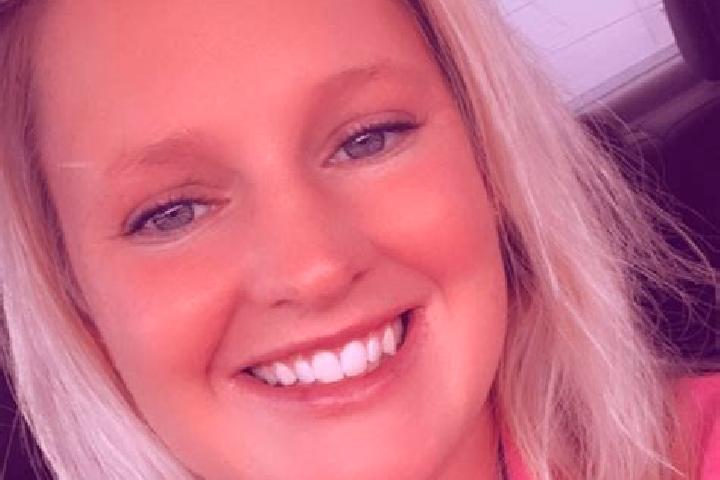 Lucy, 25 — Escort in Allgood, United States