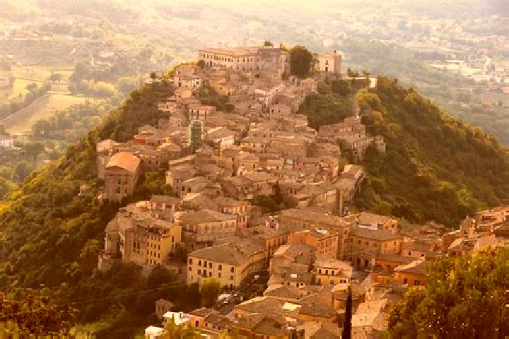 Lucy, 25 — Escort in Colli di Cicerone, Italy