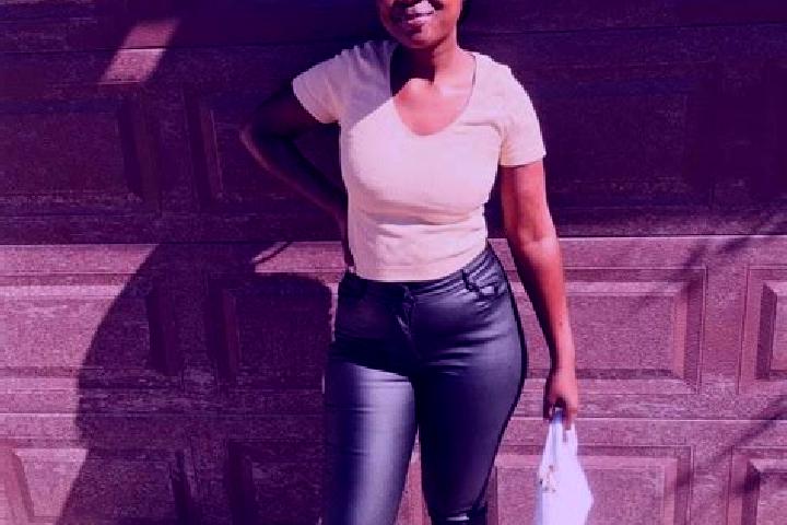 Lucy, 25 — Escort in Kamaqhekeza, South Africa