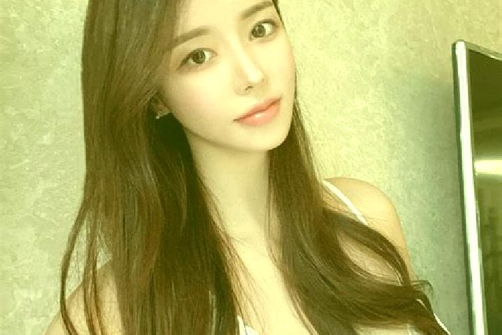 Lucy, 25 — Escort in Shimenlou, China