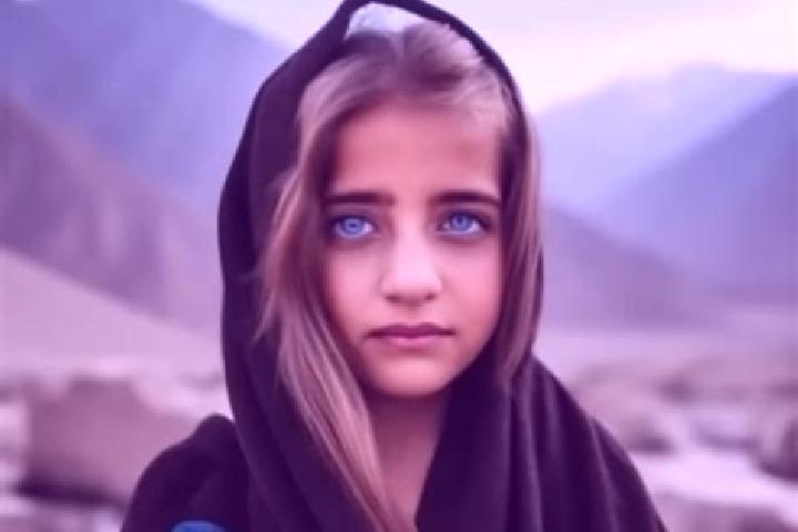 Lucy, 26, a auburn grey-eyed middle eastern companion based in Sakerta Timur. Offering Travel Companion, CIM, Couples. Available for incall and outcall, over...