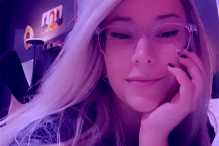 Lucy, 26, a blonde grey-eyed indian companion based in Utu Etim Ekpo. Offering 69, Travel Companion, Domination. Available for incall and outcall, overnight ...