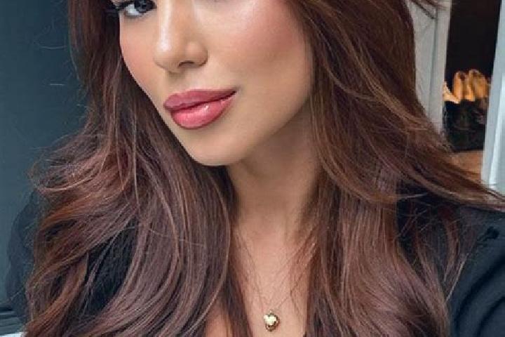 Lucy, 26, a chestnut brown-eyed latina companion based in Ban Boun-Nua. Offering Travel Companion, A-Level, Deep French Kissing, Tantra. Available for incall...