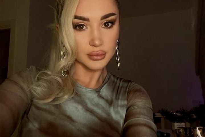 Lucy, 26, a dark blonde dark-eyed caucasian companion based in Ngo. Offering Travel Companion, GFE, BDSM. Available for incall and outcall, day and evening d...