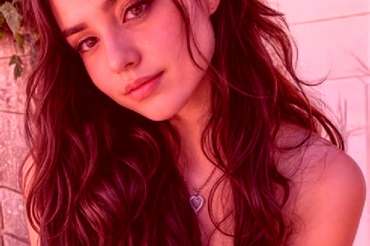 Lucy, 26, a dark blonde hazel-eyed middle eastern companion based in Alabel. Offering Couples, CIM, Roleplay. Available for incall and outcall, day and eveni...