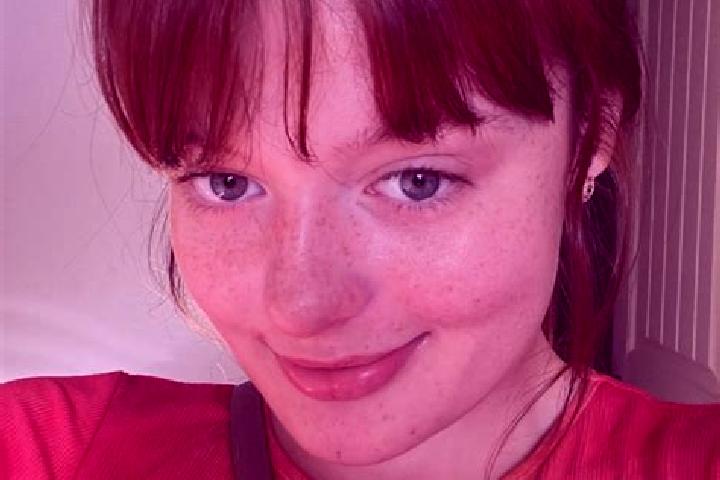 Lucy, 26, a red brown-eyed middle eastern companion based in Varbila. Offering BDSM, Duos, Roleplay, Overnight. Available for incall and outcall, overnight b...