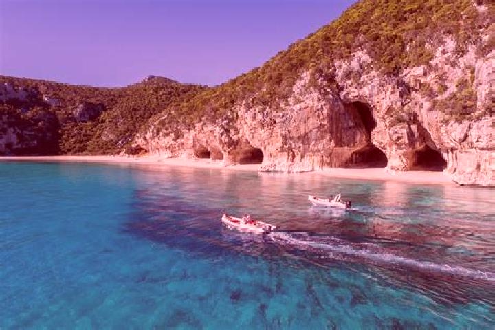 Lucy, 26 — Escort in Cala Gonone, Italy