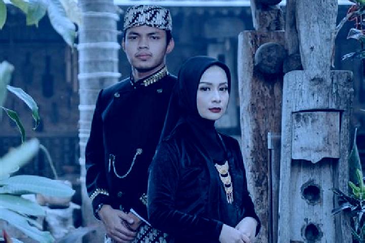 Lucy, 26 — Escort in Gubuk Lauk, Indonesia