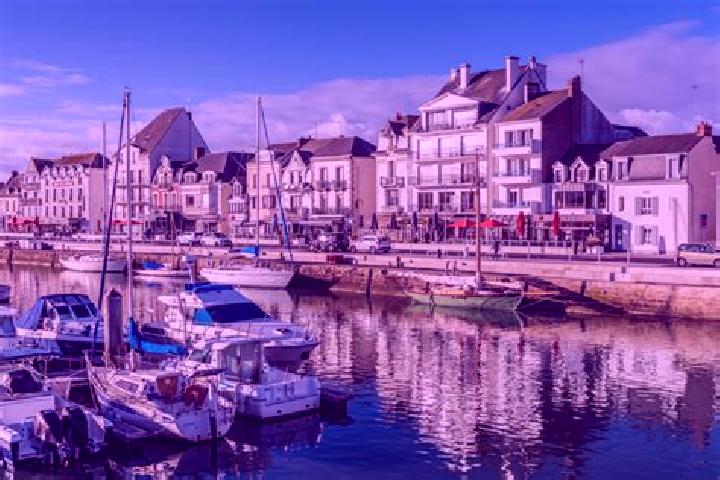 Lucy, 26 — Escort in Le Pouliguen, France