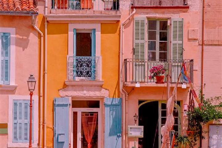 Lucy, 26 — Escort in Luxe, France