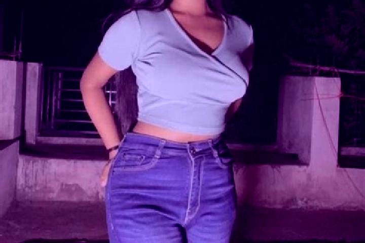 Lucy, 26 — Escort in Neb Sarai, India
