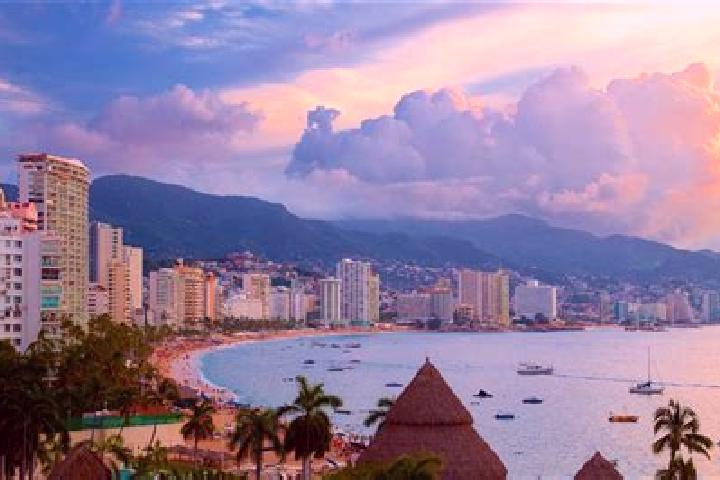 Lucy, 26 — Escort in Perla de Acapulco, Mexico