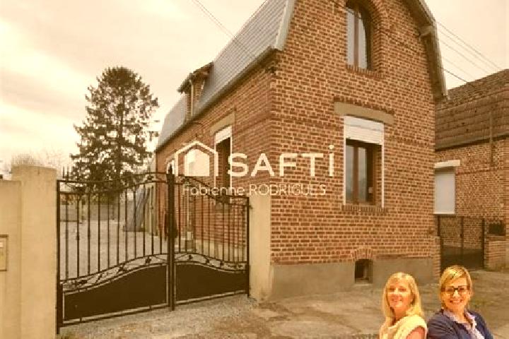 Lucy, 26 — Escort in Saint-Souplet, France