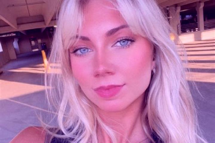 Lucy, 26 — Escort in South Weldon, United States