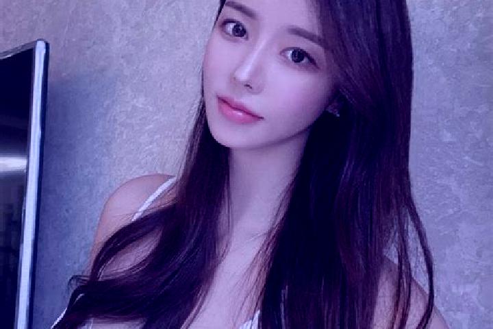 Lucy, 26 — Escort in Xinhuilong, China