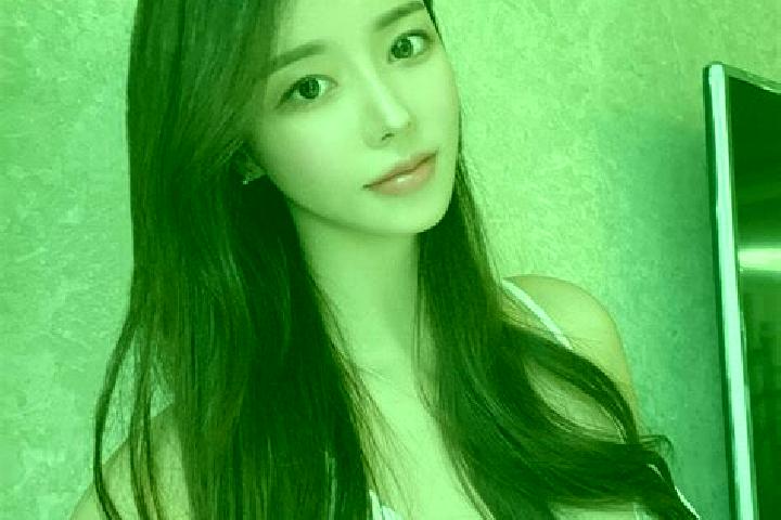 Lucy, 26 — Escort in Zhajin, China