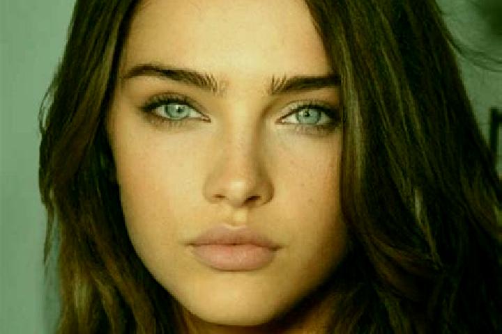Lucy, 27, a brunette blue-eyed middle eastern companion based in Skovorodino. Offering Party Girl, Duos, CIM. Available for incall and outcall, day and eveni...