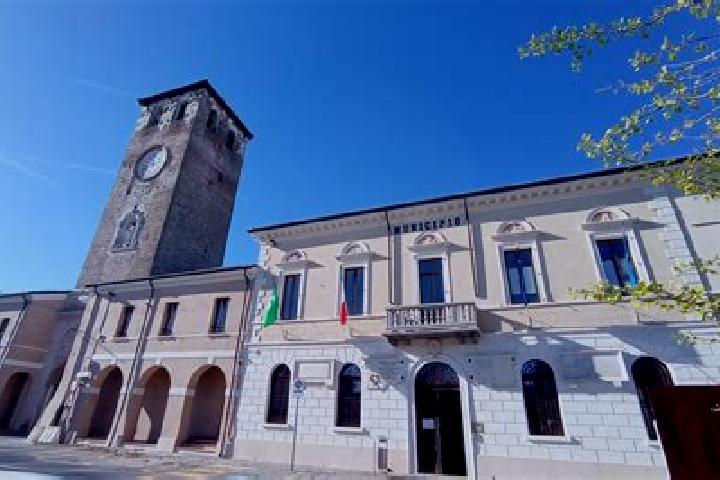 Lucy, 27 — Escort in Casalromano, Italy