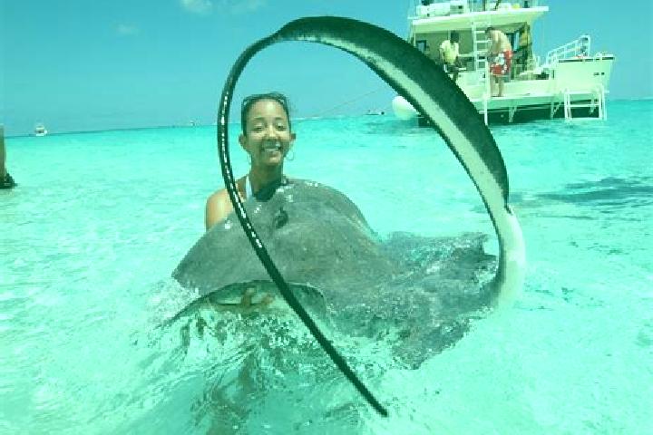 Lucy, 27 — Escort in Gun Bay, Cayman Islands