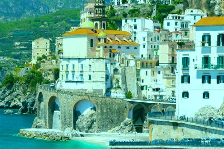 Lucy, 27 — Escort in Manduria, Italy