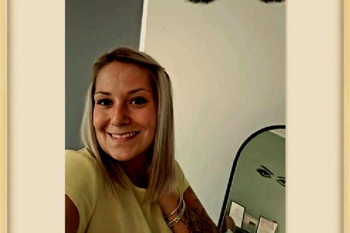Lucy, 27 — Escort in Merbes-Sainte-Marie, Belgium