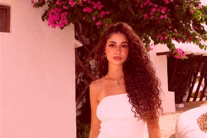 Lucy, 27 — Escort in Nah Neh Karan, Iran