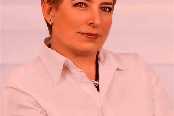 Lucy, 27 — Escort in Petrova, Slovakia