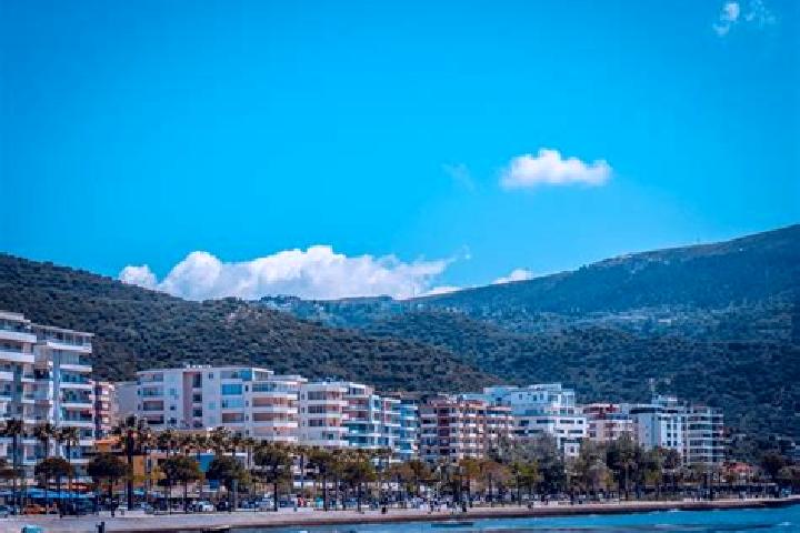 Lucy, 27 — Escort in Vlore, Albania