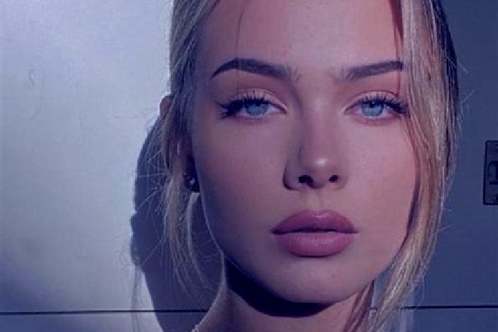 Lucy, 28, a blonde grey-eyed european companion based in Sem. Offering Duos, Dinner Date, A-Level. Available for incall and outcall, overnight bookings avail...