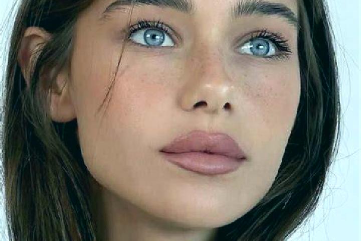 Lucy, 28, a brunette grey-eyed european companion based in El Burgo Ranero. Offering Overnight, Prostate Massage, A-Level, BDSM. Available for incall and out...