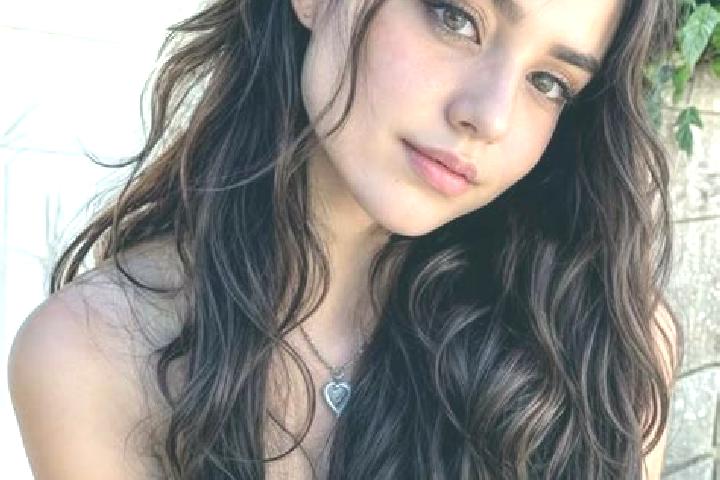 Lucy, 28, a brunette hazel-eyed mixed companion based in Selce. Offering Party Girl, Overnight, Tantra. Available for incall and outcall, overnight bookings ...